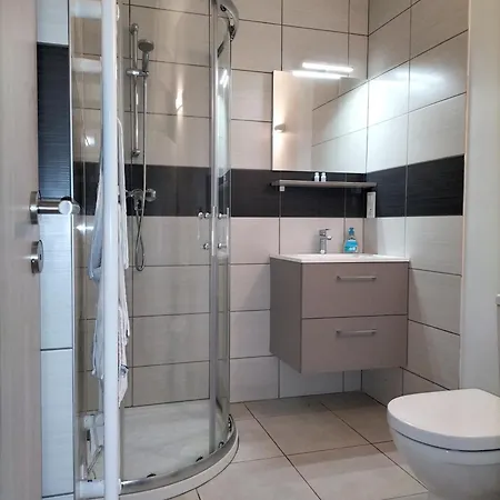 Les Acacias Courte Et Longue Duree Aparthotel