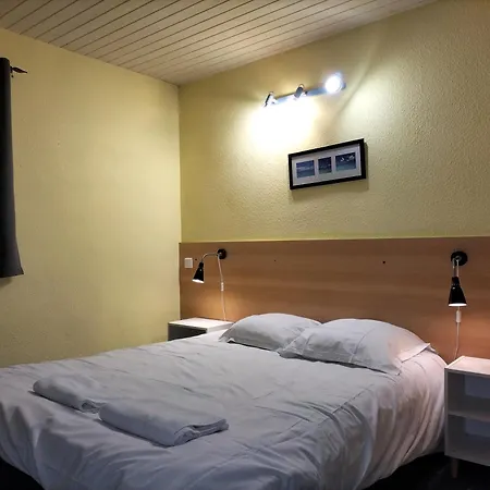 Les Acacias Courte Et Longue Duree Aparthotel *